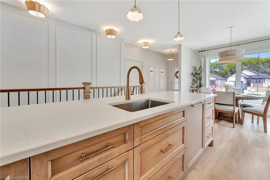 10 Macneil Court Property Photo 9