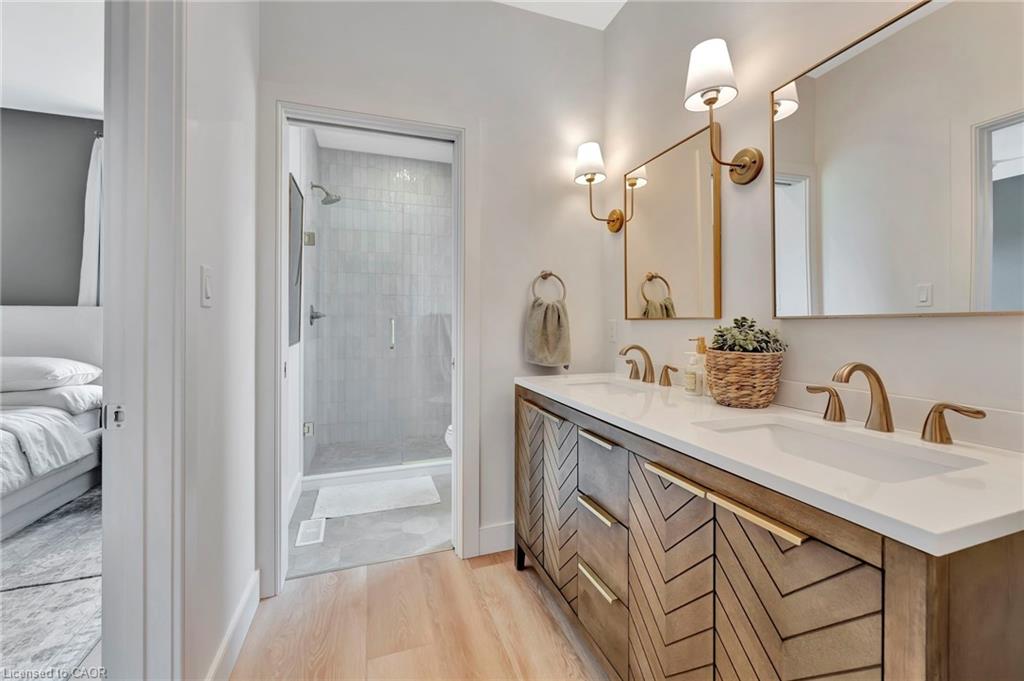 10 Macneil Court Property Photo 22