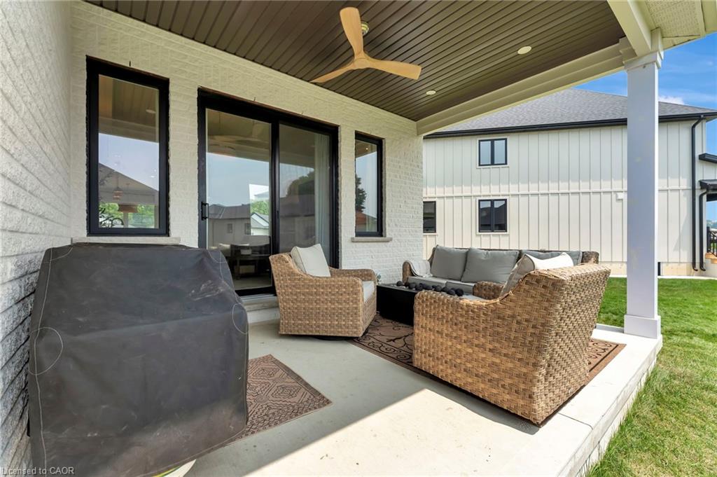 10 Macneil Court Property Photo 36