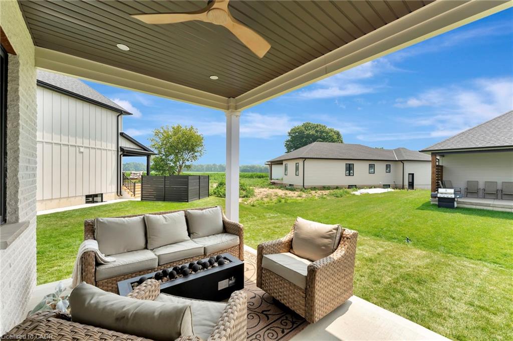 10 Macneil Court Property Photo 37