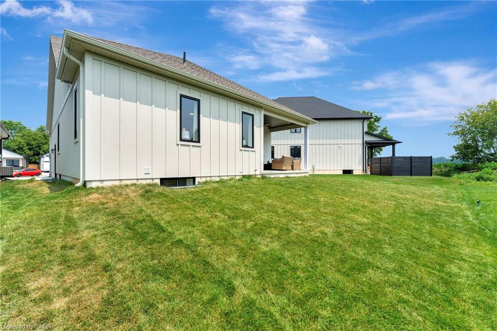 10 Macneil Court Property Photo 41