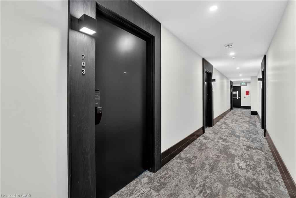 703-461 Green Road Property Photo 2
