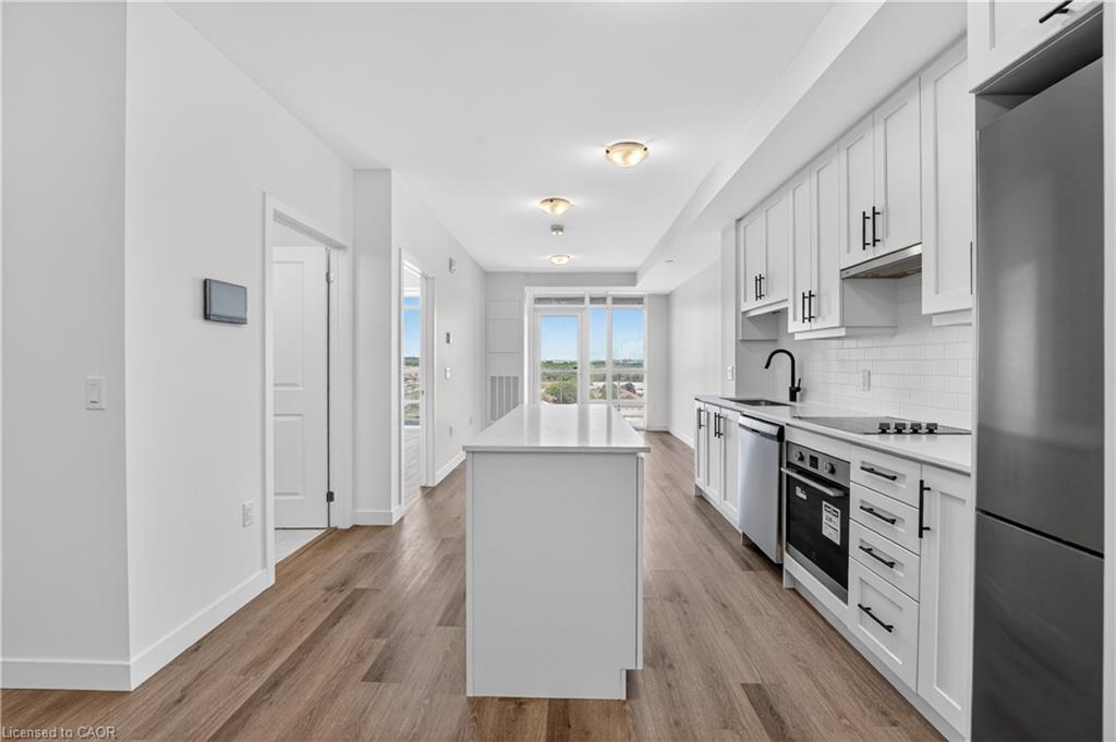 703-461 Green Road Property Photo 5