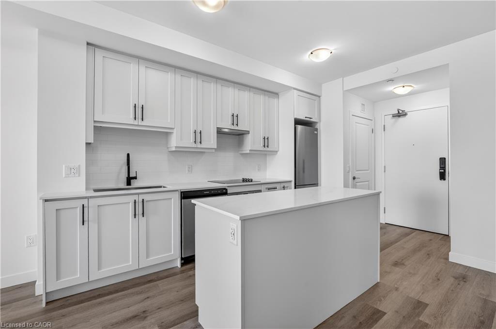 703-461 Green Road Property Photo 7