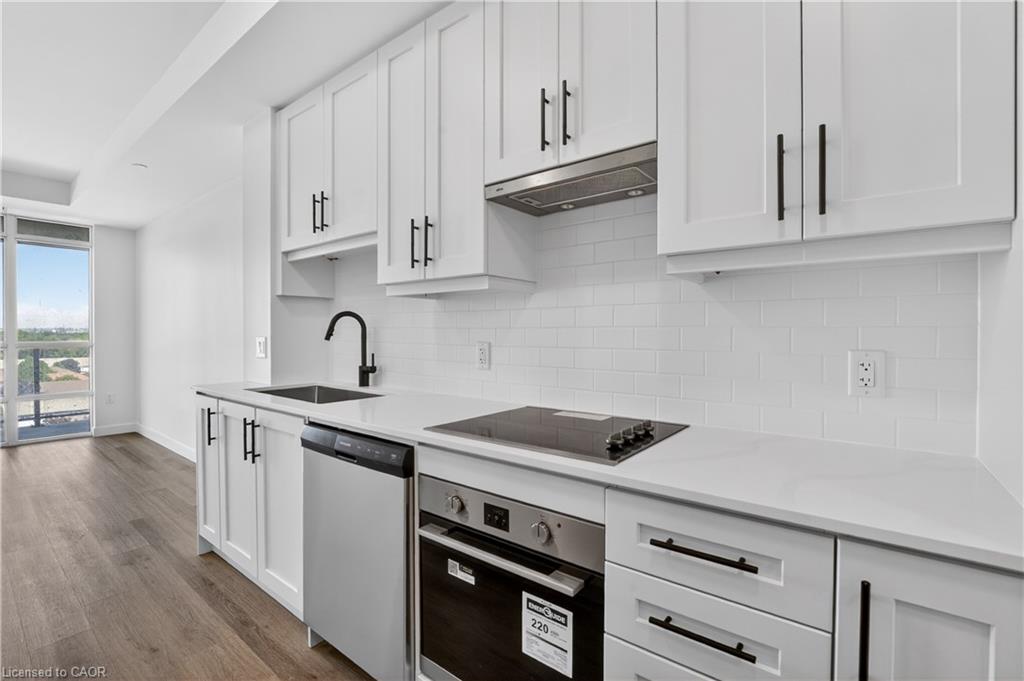 703-461 Green Road Property Photo 11