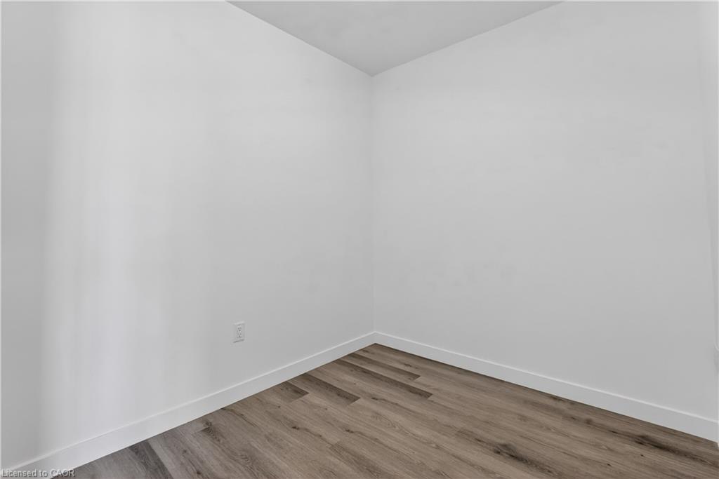 703-461 Green Road Property Photo 12
