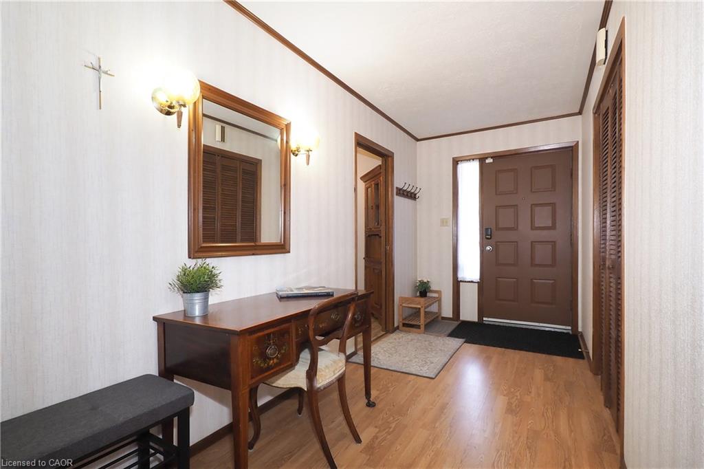185 Southwood Drive Property Photo 4