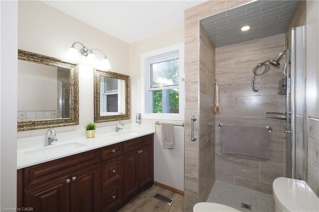 185 Southwood Drive Property Photo 14