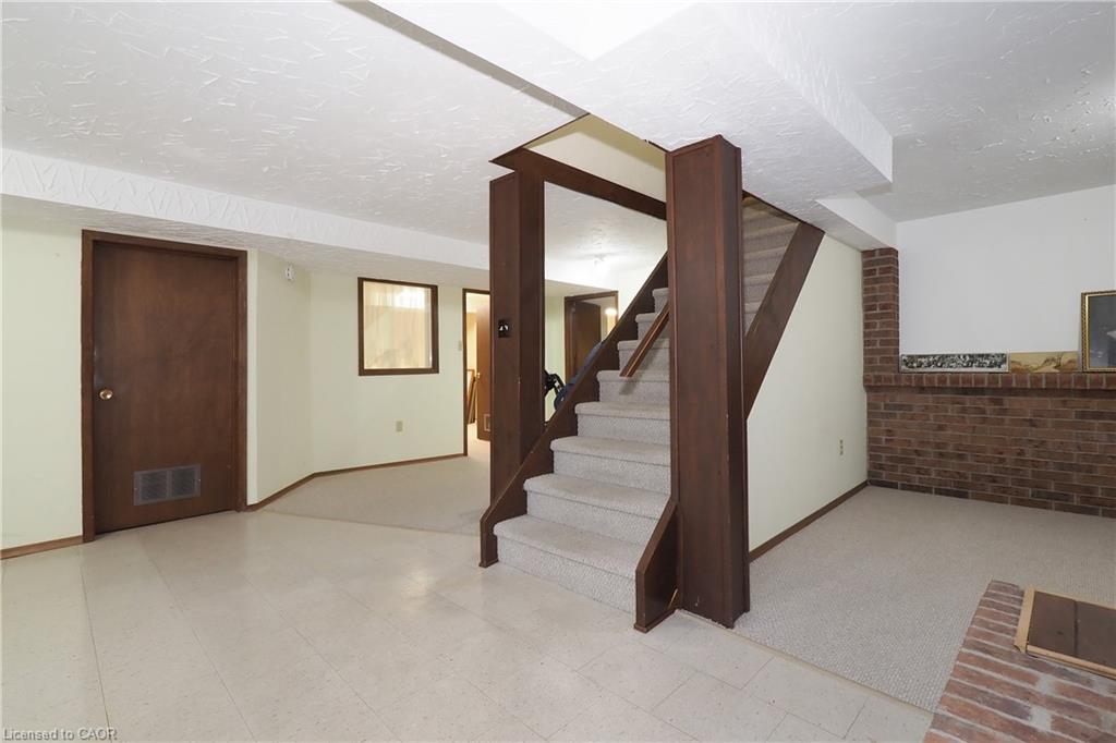 185 Southwood Drive Property Photo 17
