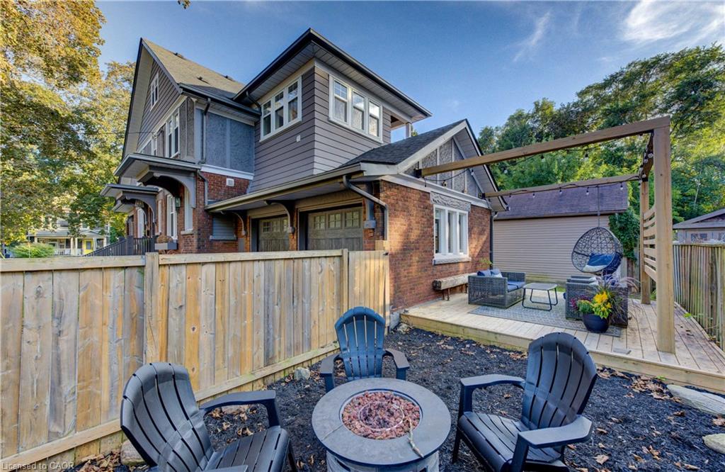 64 William Street W Property Photo 41