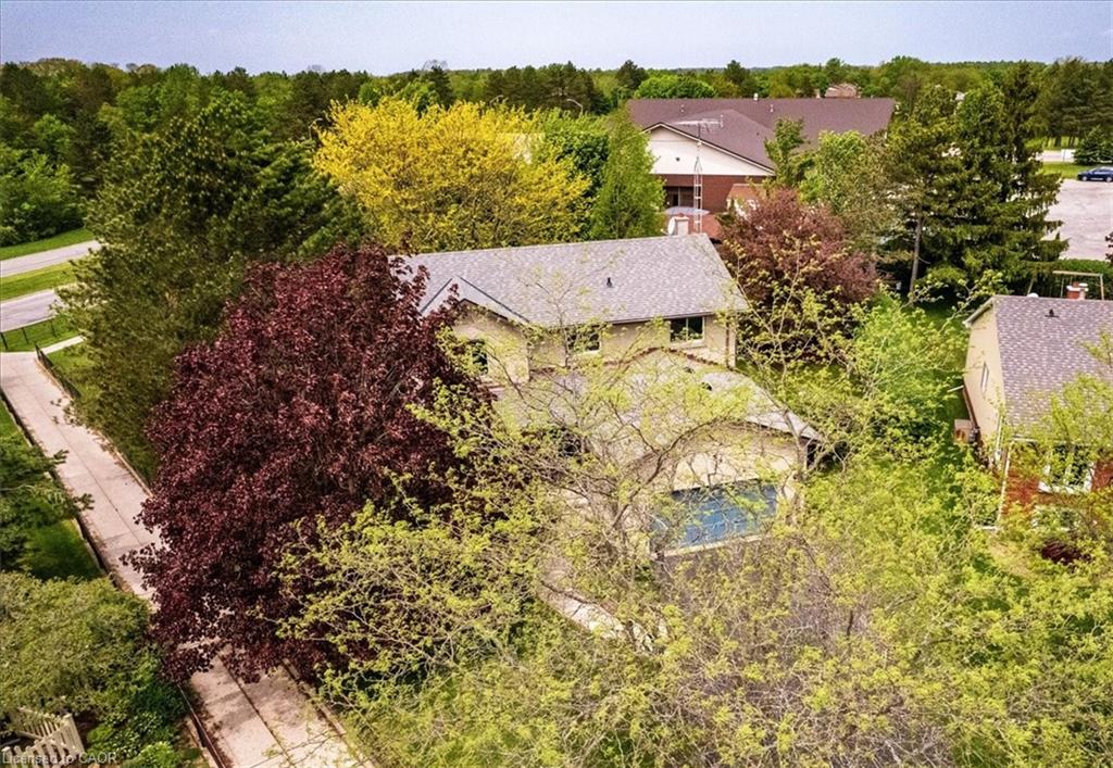 34 Woodfield Avenue Property Photo 32