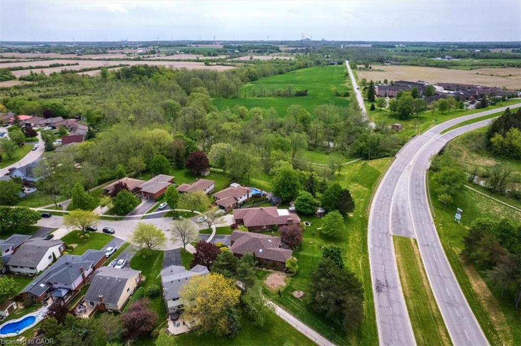 34 Woodfield Avenue Property Photo 39