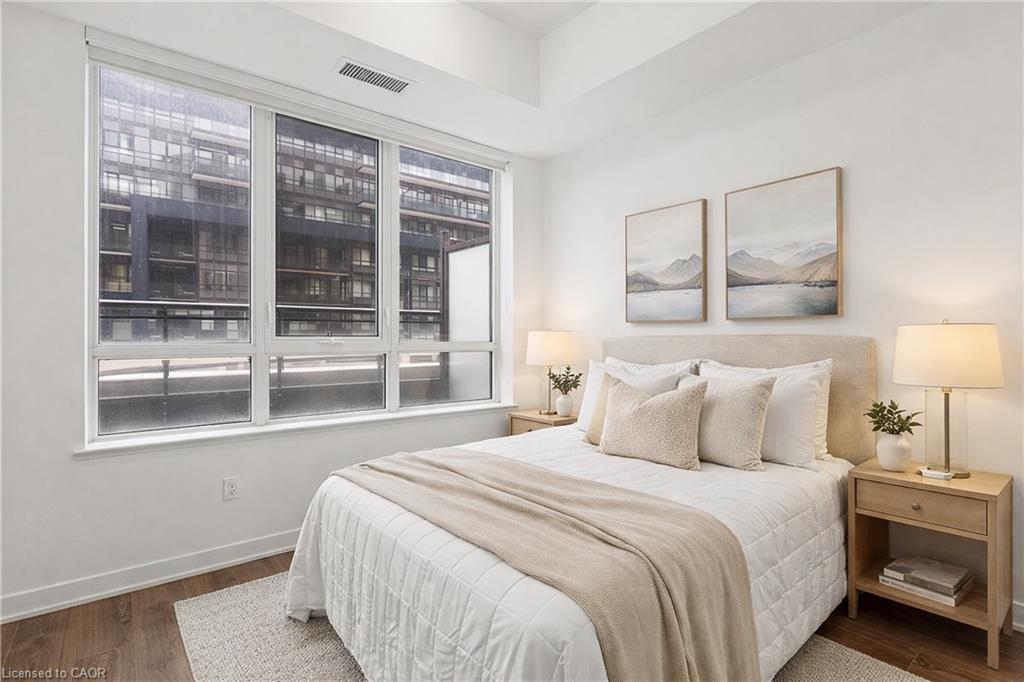 316-405 Dundas Street W Property Photo 12