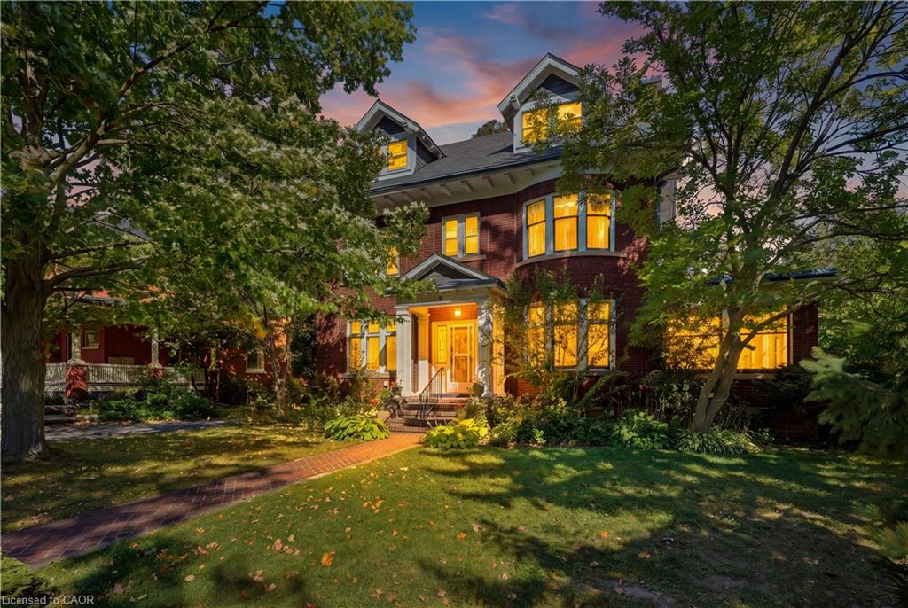 32 Wentworth Avenue Property Photo 1
