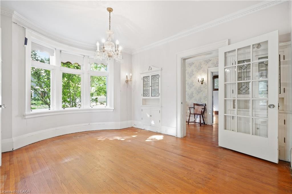 32 Wentworth Avenue Property Photo 10