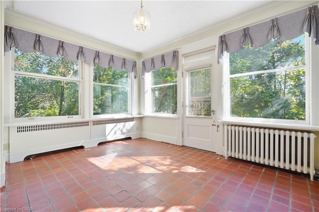 32 Wentworth Avenue Property Photo 14