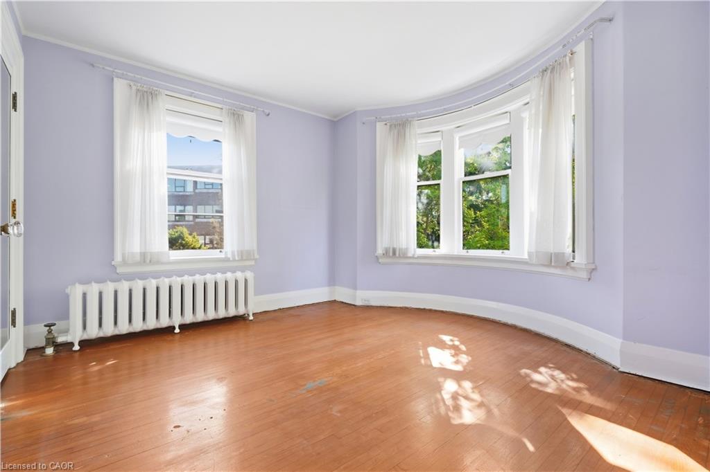 32 Wentworth Avenue Property Photo 22