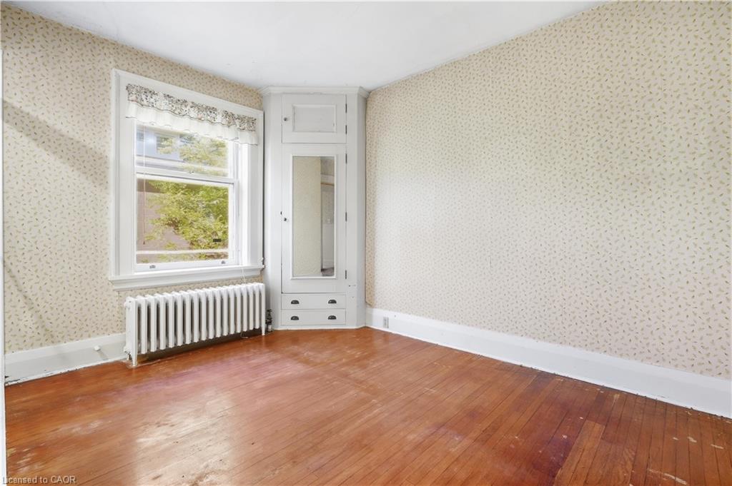 32 Wentworth Avenue Property Photo 26
