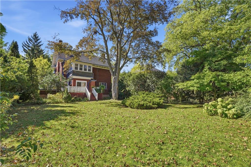 32 Wentworth Avenue Property Photo 35