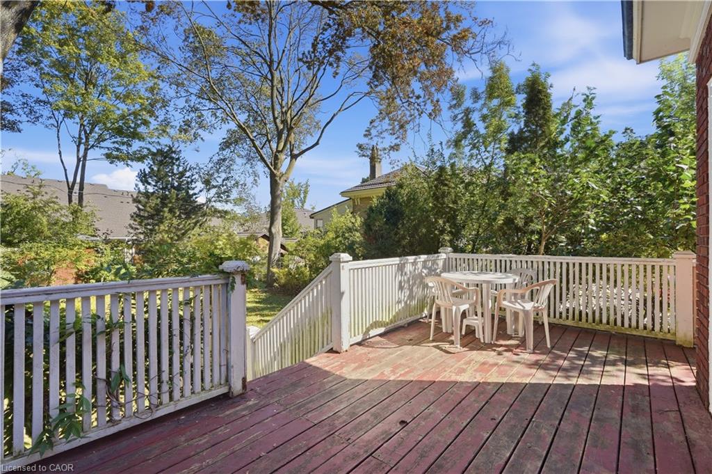 32 Wentworth Avenue Property Photo 35