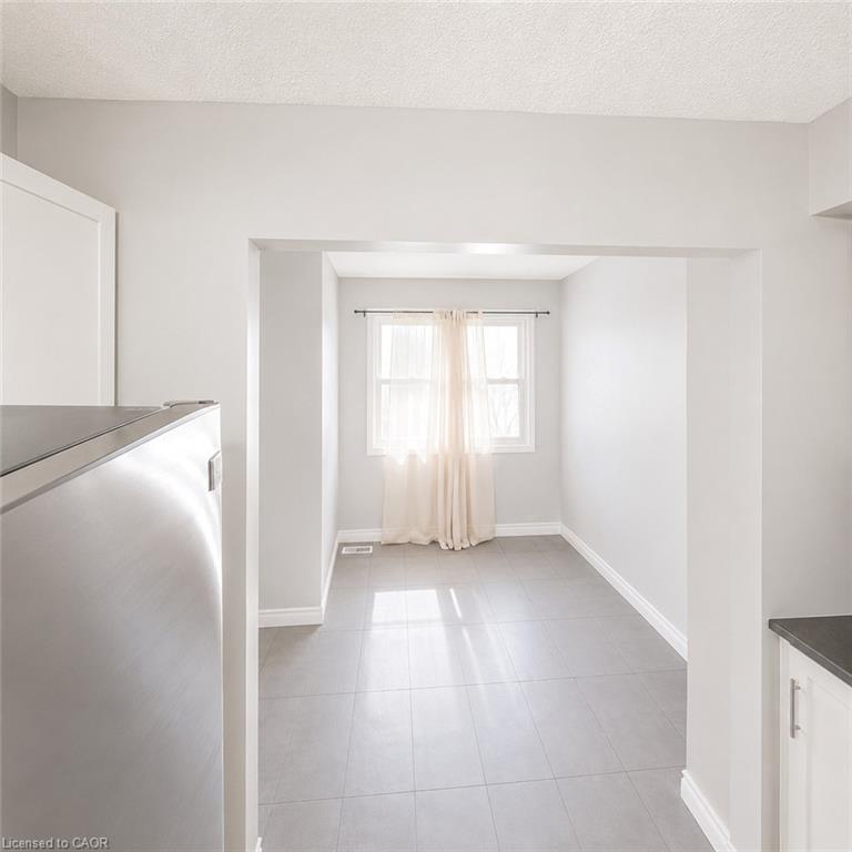 3-513 Quiet Place Property Photo 3