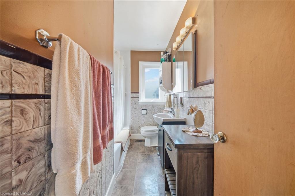 138 West 23rd Street Property Photo 18