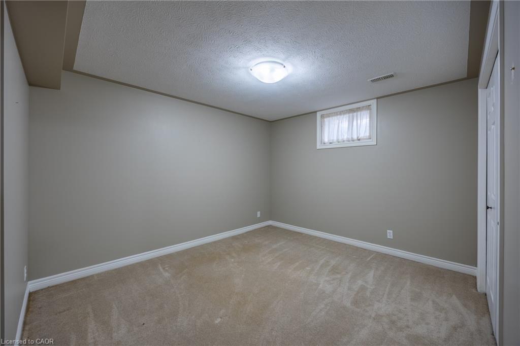 70 Sparrow Way Property Photo 32