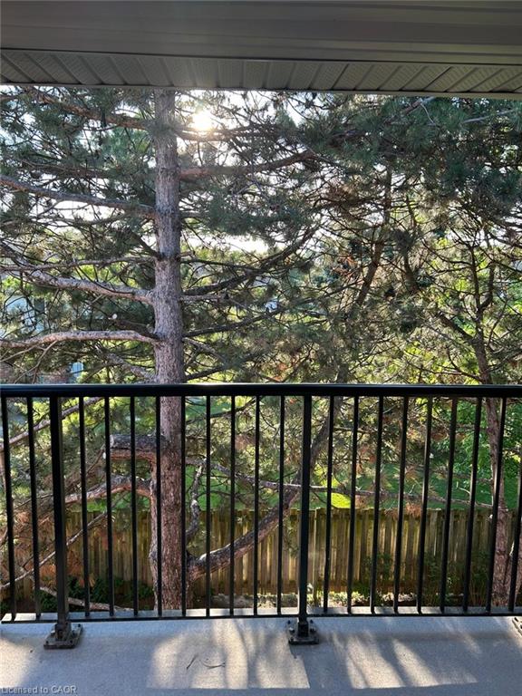 21-3085 Kingsway Drive Property Photo 44
