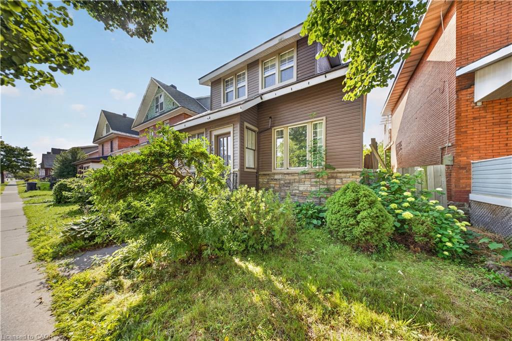 145 Albert Street W Property Photo 25