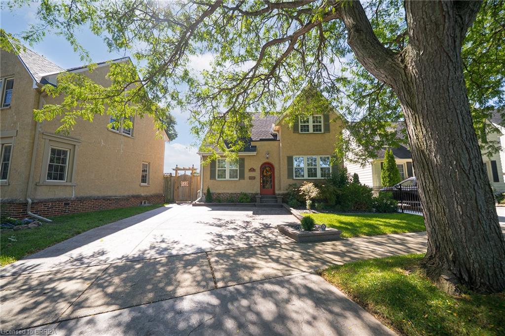 48 Lincoln Avenue Property Photo 1