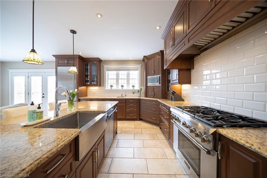 48 Lincoln Avenue Property Photo 10