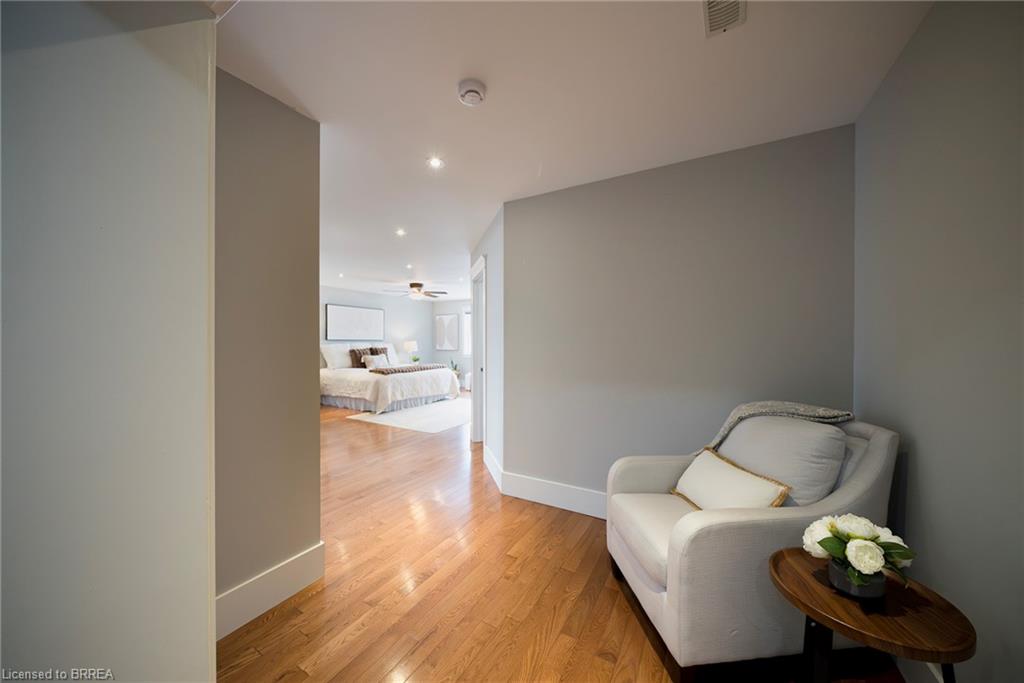 48 Lincoln Avenue Property Photo 18
