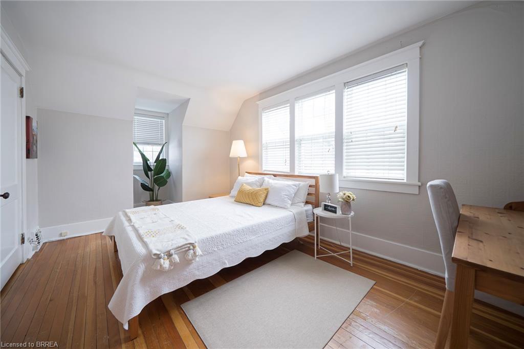 48 Lincoln Avenue Property Photo 32