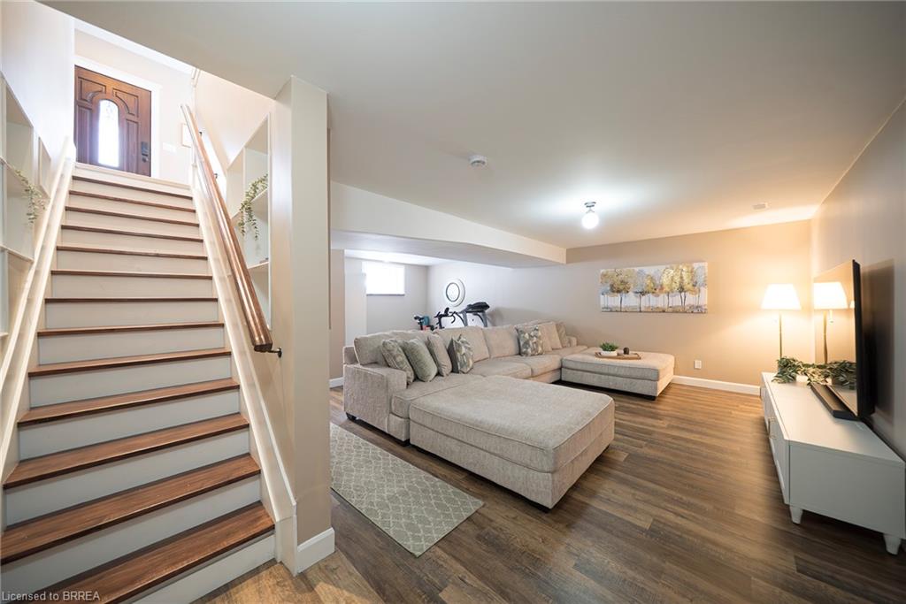 48 Lincoln Avenue Property Photo 34