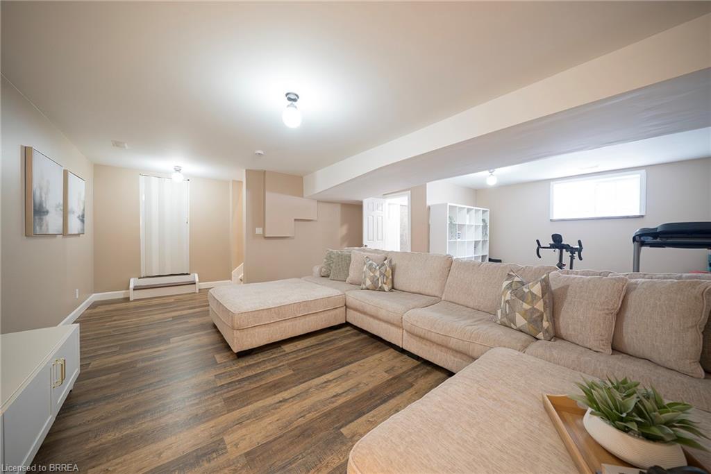 48 Lincoln Avenue Property Photo 35