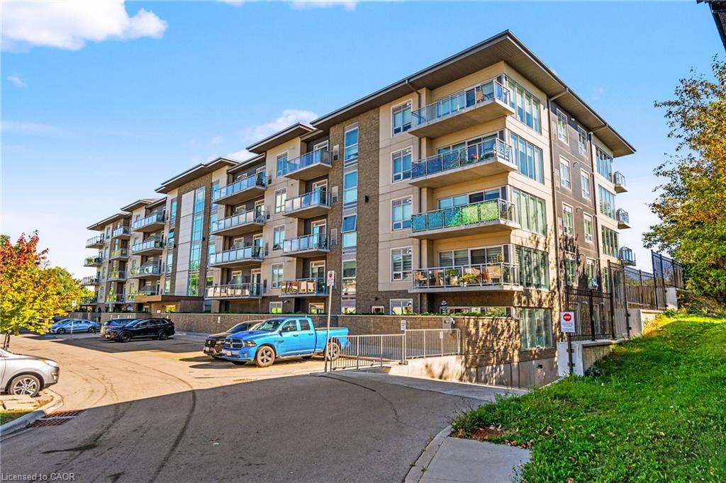 413-16 Markle Crescent Property Photo 1