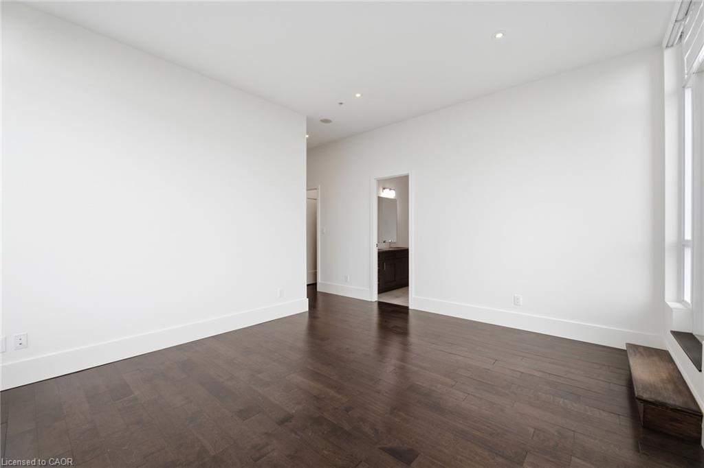 1902-1 Victoria Street Property Photo 21