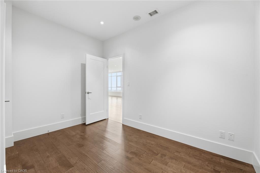 1902-1 Victoria Street Property Photo 27