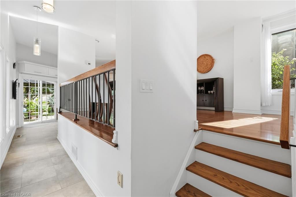 7034 Estoril Road Property Photo 6