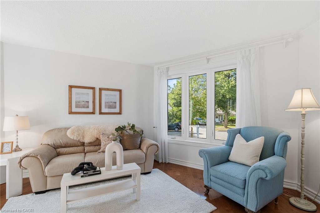 7034 Estoril Road Property Photo 13