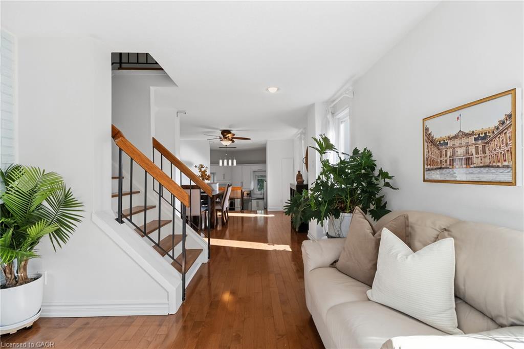 7034 Estoril Road Property Photo 15