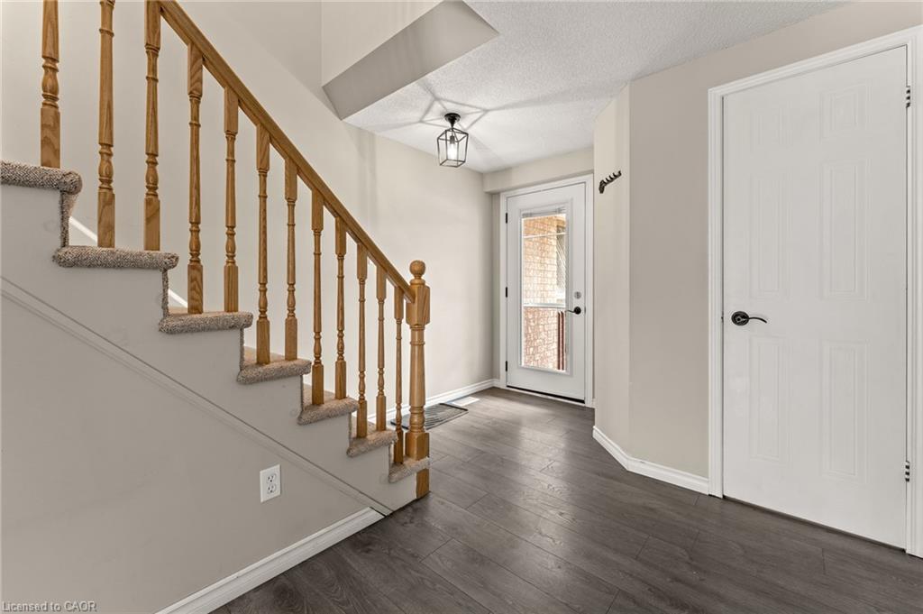 108 Tait Crescent Property Photo 13