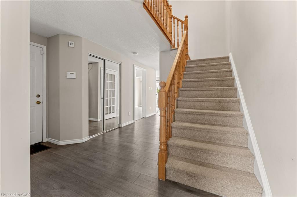 108 Tait Crescent Property Photo 14