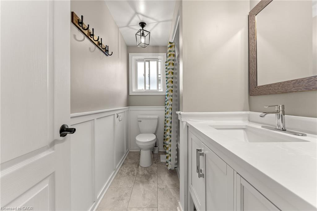 108 Tait Crescent Property Photo 23