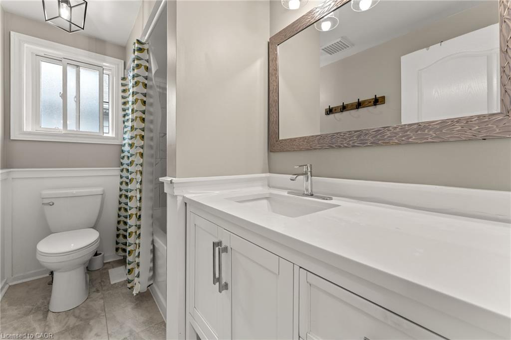 108 Tait Crescent Property Photo 24