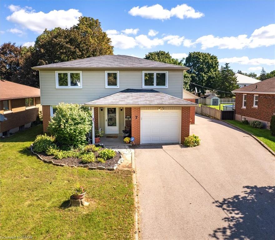 7 Martin Avenue Property Photo 2