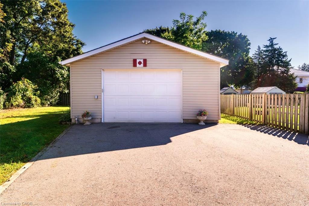 7 Martin Avenue Property Photo 4