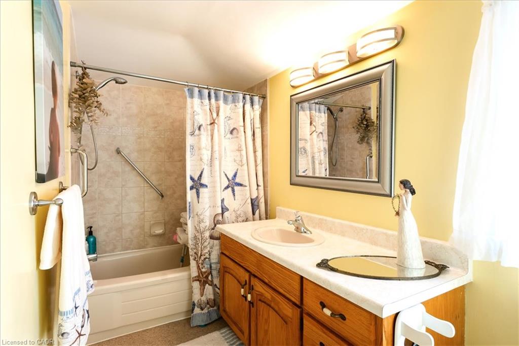 7 Martin Avenue Property Photo 39
