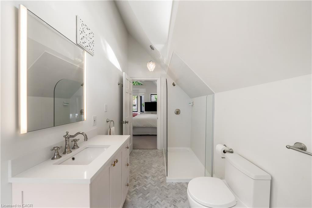 423 Smith Avenue Property Photo 25