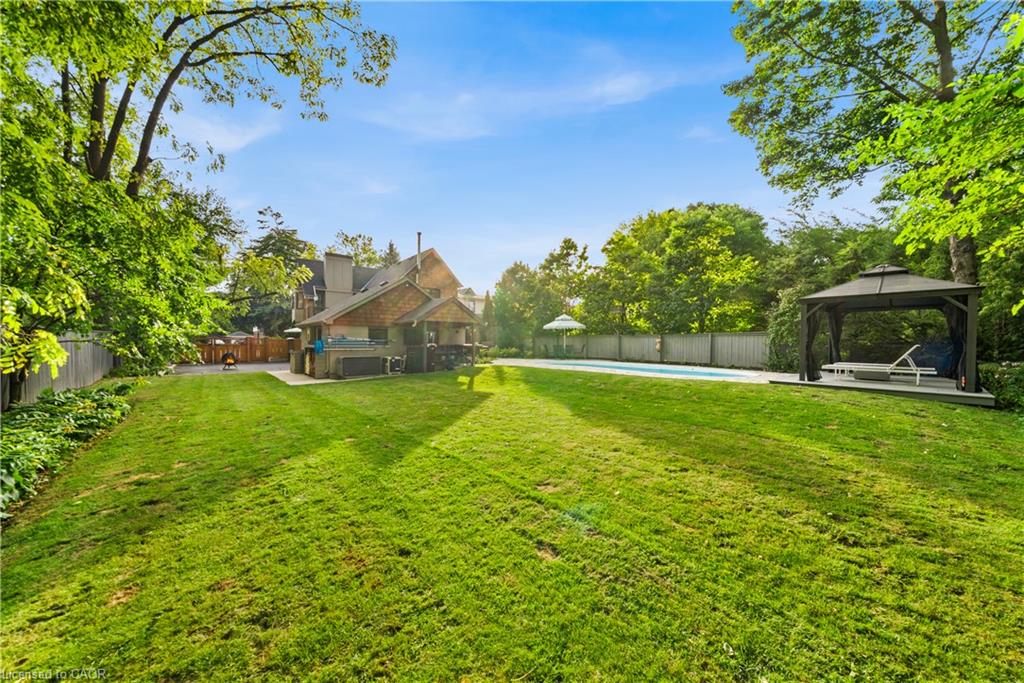 423 Smith Avenue Property Photo 41
